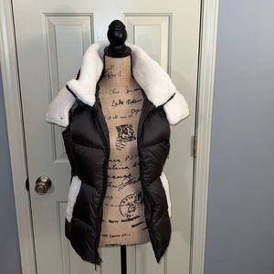 DAWN LEVY size small vest
